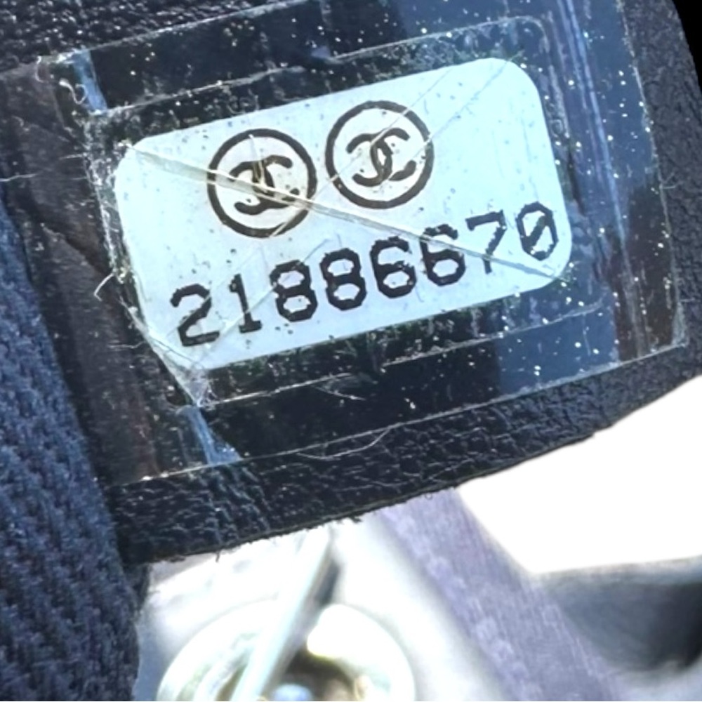 CHANEL Denim Tote handbag - Picture 7 of 7